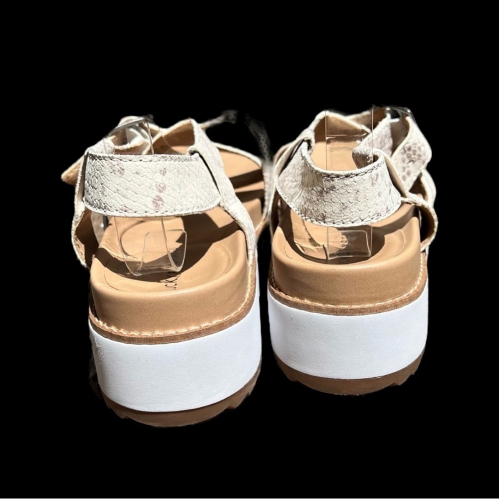 🌻NEW Lucky Brand "Idenia" Soft Snakeskin Print Leather Sandals Size 7.5 - Picture 3 of 11